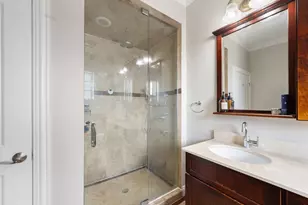 4755 N Kilbourn Ave, Chicago, IL 60630 - Photo 19