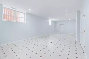 1329 E 61st St, Chicago, IL 60637 - Photo 17