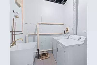 1329 E 61st Street, Chicago, IL 60637 - Photo 19