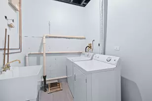 1329 E 61st St, Chicago, IL 60637 - Photo 19