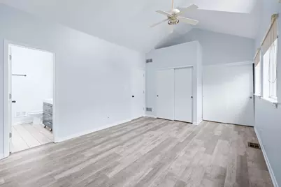 1329 E 61st Street, Chicago, IL 60637 - Photo 11