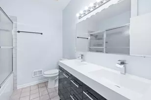 1329 E 61st St, Chicago, IL 60637 - Photo 13