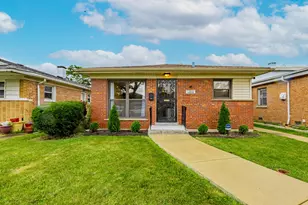 9430 S Parnell Ave, Chicago, IL 60620 - Photo 1