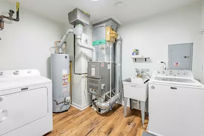 9430 S Parnell Avenue, Chicago, IL 60620 - Photo 13