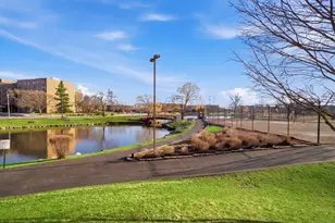 1103 S Hunt Club Dr, Mount Prospect, IL 60056 - Photo 23