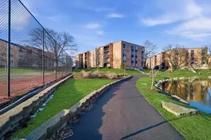 1103 S Hunt Club Dr, Mount Prospect, IL 60056 - Photo 27