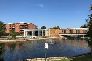 18 E Old Willow Rd, Prospect Heights, IL 60070 - Photo 3