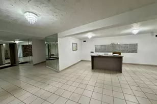 18 E Old Willow Rd, Prospect Heights, IL 60070 - Photo 5