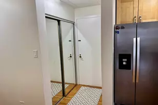 18 E Old Willow Rd, Prospect Heights, IL 60070 - Photo 7