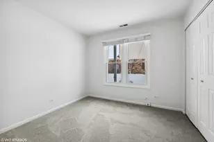 184 Brook Ln, Vernon Hills, IL 60061 - Photo 9