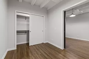 5718 N Winthrop Ave, Chicago, IL 60660 - Photo 9