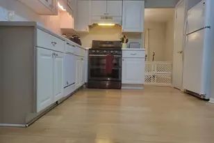 18555 Olde Farm Rd, Lansing, IL 60438 - Photo 5