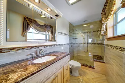 5000 Pratt Avenue, Skokie, IL 60077 - Photo 17