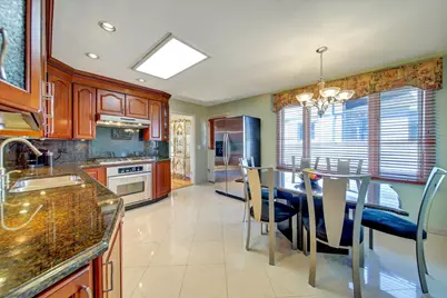 5000 Pratt Avenue, Skokie, IL 60077 - Photo 11