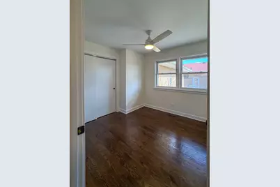 8537 W Sunnyside Avenue, Chicago, IL 60656 - Photo 15