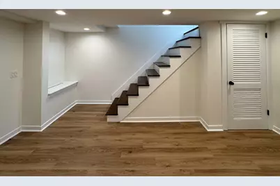 8537 W Sunnyside Avenue, Chicago, IL 60656 - Photo 27