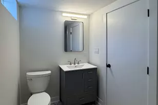 8537 W Sunnyside Ave, Chicago, IL 60656 - Photo 25