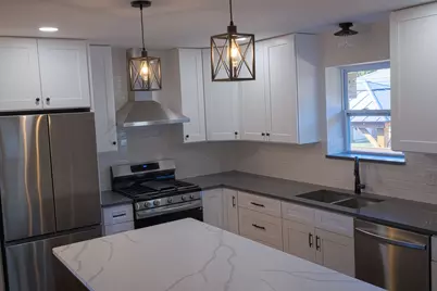 8537 W Sunnyside Avenue, Chicago, IL 60656 - Photo 7