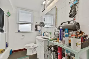 2000 N 73rd Ave, Elmwood Park, IL 60707 - Photo 11