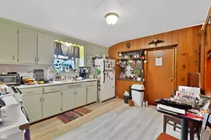 2000 N 73rd Ave, Elmwood Park, IL 60707 - Photo 5