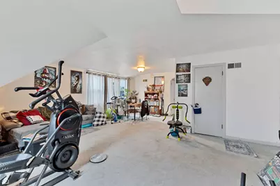 2000 N 73rd Avenue, Elmwood Park, IL 60707 - Photo 7