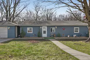 911 E Washington St, Morris, IL 60450 - Photo 1