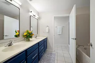 3944 N Claremont Ave, Chicago, IL 60618 - Photo 17