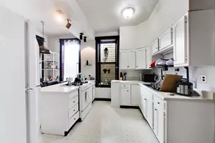 1322 W Barry Ave, Chicago, IL 60657 - Photo 33