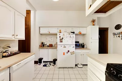 1322 W Barry Avenue, Chicago, IL 60657 - Photo 11