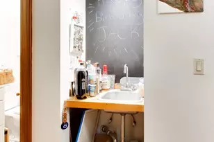 1322 W Barry Ave, Chicago, IL 60657 - Photo 17