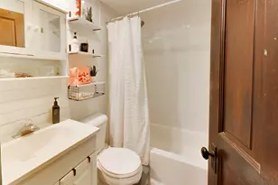 1322 W Barry Ave, Chicago, IL 60657 - Photo 37