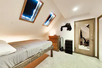 1322 W Barry Avenue, Chicago, IL 60657 - Photo 53