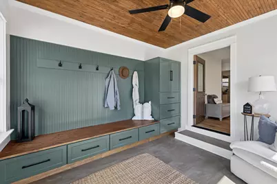 1335 S Villa Avenue, Villa Park, IL 60181 - Photo 7