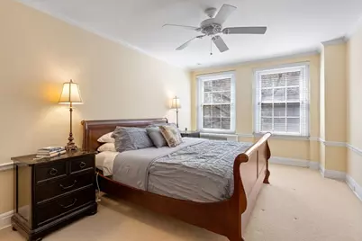 210 E Pearson Street #4C, Chicago, IL 60611 - Photo 11