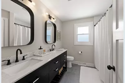 [Address not provided], Wheaton, IL 60189 - Photo 19