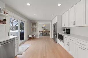 [Address not provided], Wheaton, IL 60189 - Photo 11