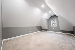 6243 W Byron St, Chicago, IL 60634 - Photo 15