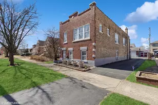 4332 Amelia Ave, Lyons, IL 60534 - Photo 1