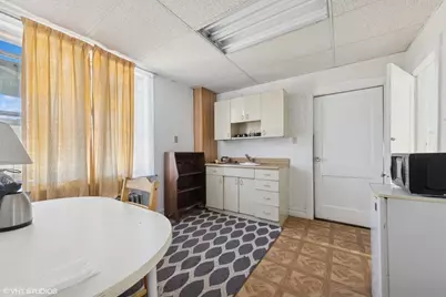 4332 Amelia Avenue, Lyons, IL 60534 - Photo 7