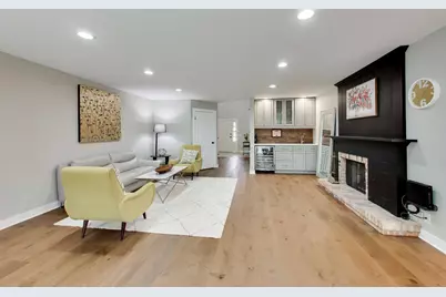 26 The Court Of Island Point, Northbrook, IL 60062 - Photo 5