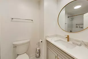 26 The Court of Island Point, Northbrook, IL 60062 - Photo 17