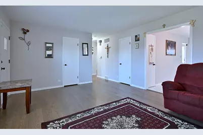 341 Iroquois Road, Hillside, IL 60162 - Photo 3