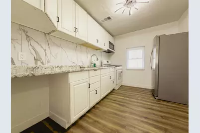 612 Atwood Avenue, Rockford, IL 61102 - Photo 7