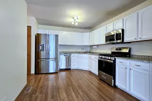 2738 Borkshire Ln, Aurora, IL 60502 - Photo 19