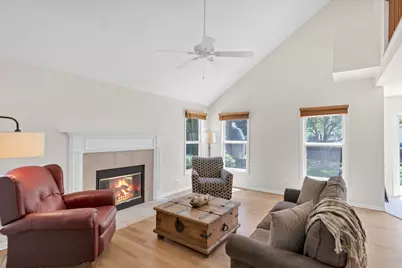 1439 Blue Heron Drive, Crystal Lake, IL 60014 - Photo 9