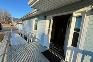 1105 Sunset Dr W, Rock Falls, IL 61071 - Photo 7