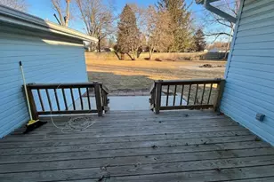 1105 Sunset Dr W, Rock Falls, IL 61071 - Photo 3