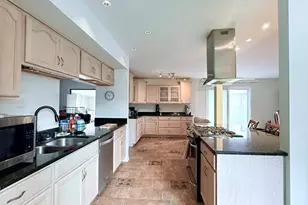 28 W Devon Ave, Glendale Heights, IL 60139 - Photo 9