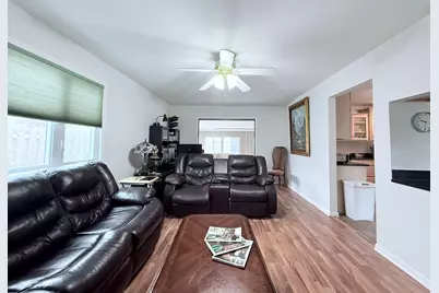 28 W Devon Avenue, Glendale Heights, IL 60139 - Photo 15