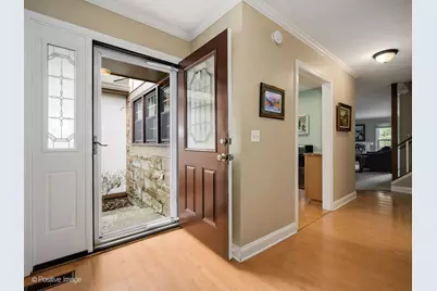 [Address not provided], Wheaton, IL 60187 - Photo 3